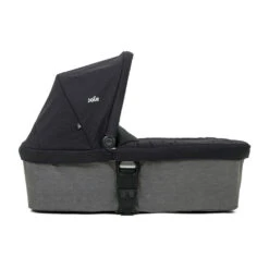 Joie Pack Trio Poussette Chrome Shale + Siège Auto I-gemm 3 Shale + Nacelle Chrome Shale 29 Joie Pack Trio Poussette Chrome Shale + Siège Auto I-gemm 3 Shale + Nacelle Chrome Shale -Joie ji041242444 10